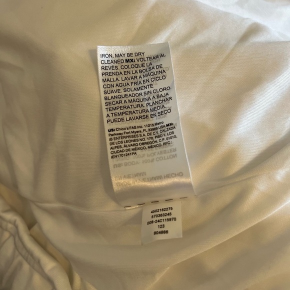 Chico's Plus-Size White Floral 3D Applique Bubble Hem Knit Top Sz XXL - Picture 8 of 9